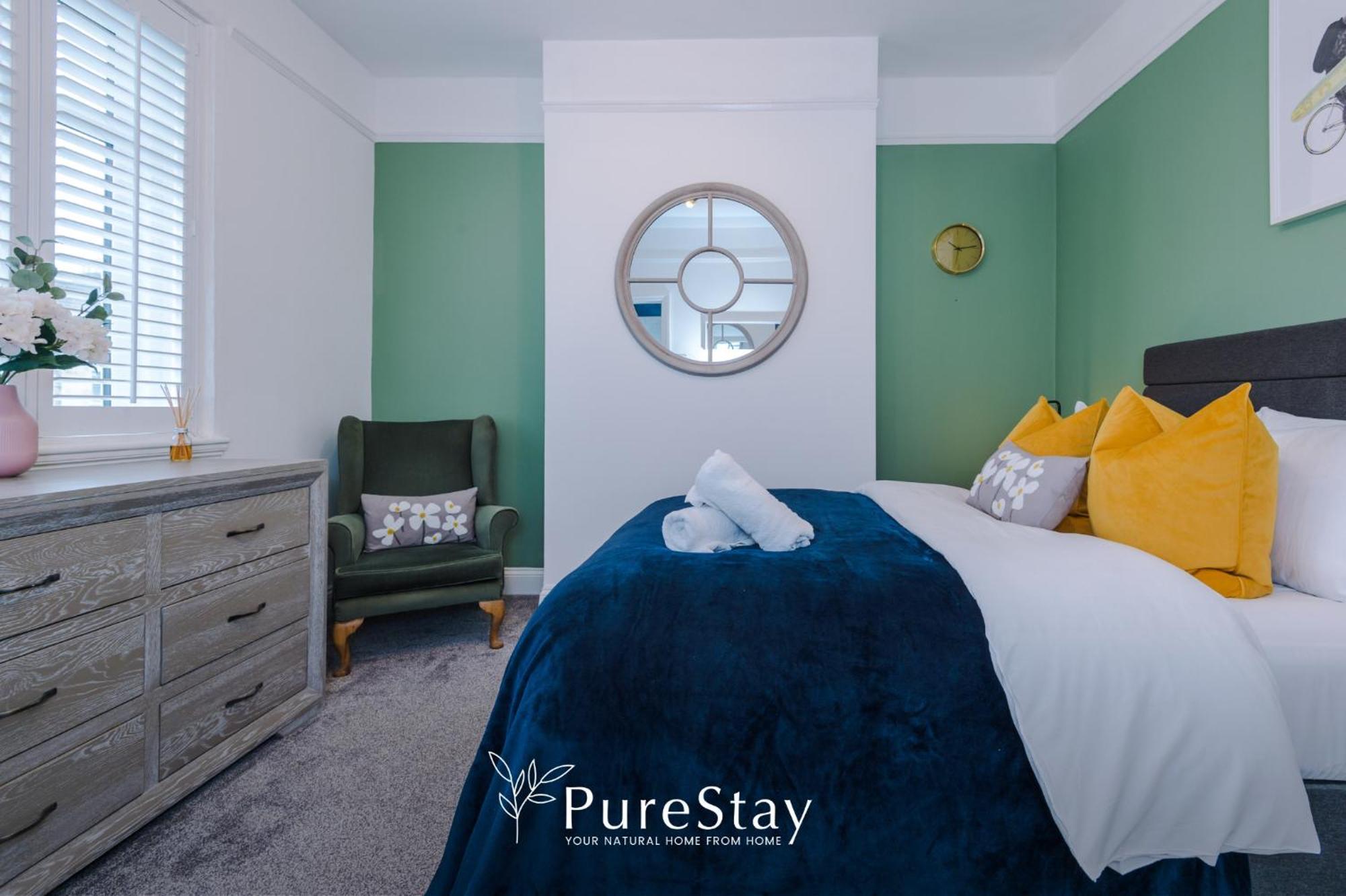 Incredible - Five Bedroom - 7 Actual Beds - 6 Bathroom House By Purestay - Central Bath With Parking Eksteriør billede
